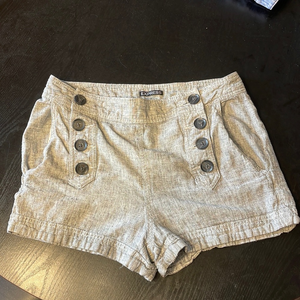 Double Botton Grey Express Shorts